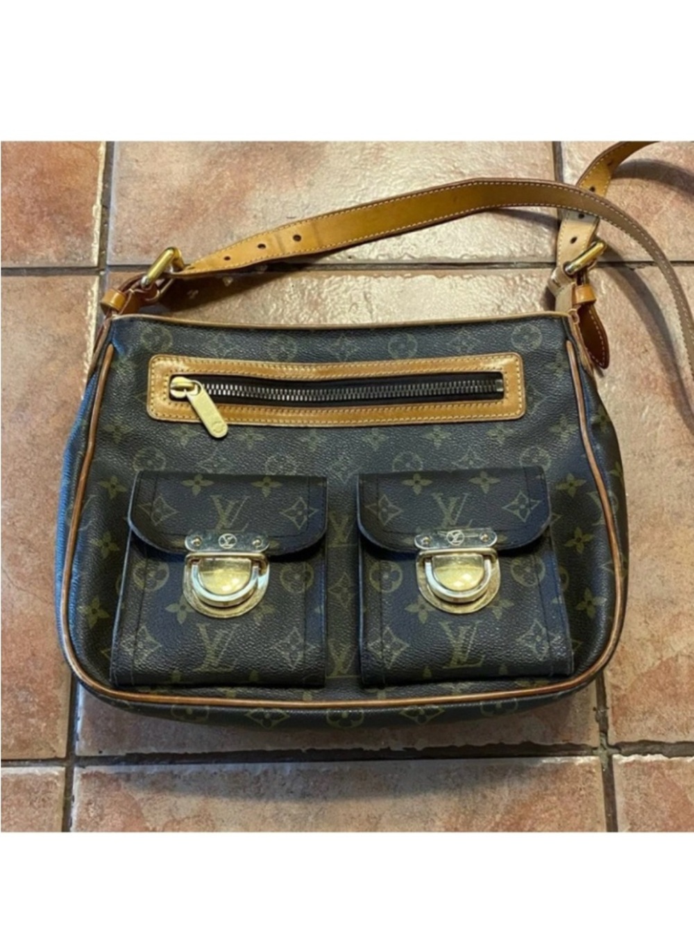 Louis Vuitton Hudson GM Crossbody Bag 🤩